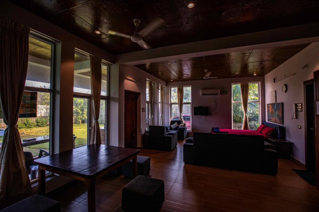 Waves Beach House Pondicherry Ngoại thất bức ảnh