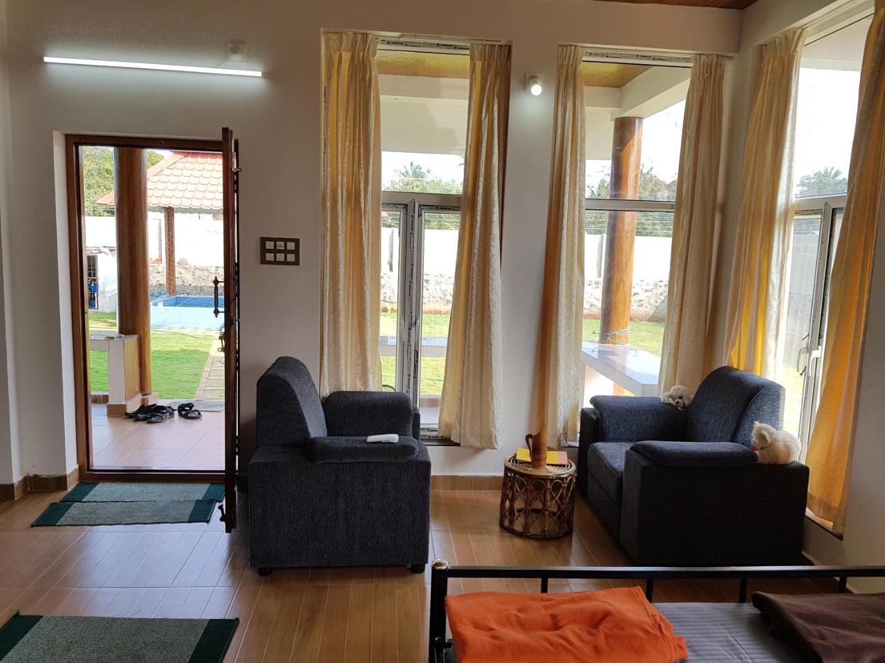Waves Beach House Pondicherry Ngoại thất bức ảnh